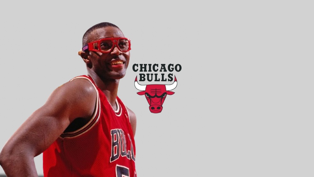 The heartwarming reason why four-time NBA champion Horace Grant wore his famous goggles